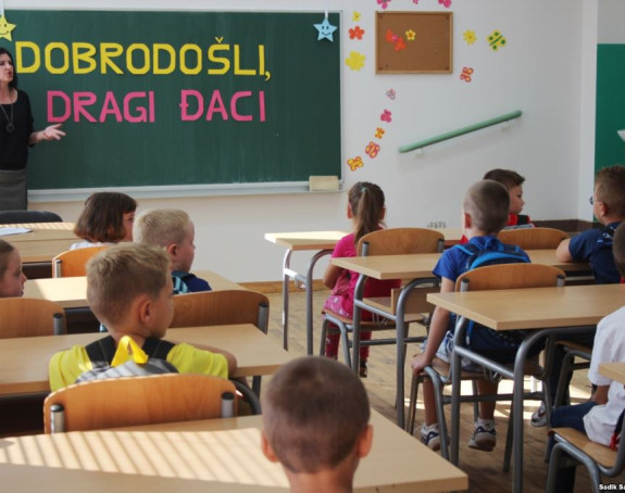 Bošnjačka djeca uče na bosanskom
