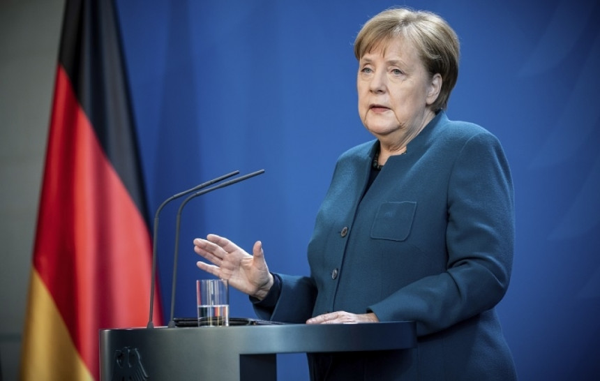 Angela Merkel negativna na virus korona