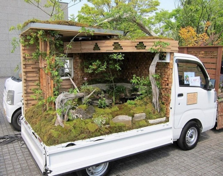 У Јапану се такмиче у прављењу баштенских пејзажа на камионима!