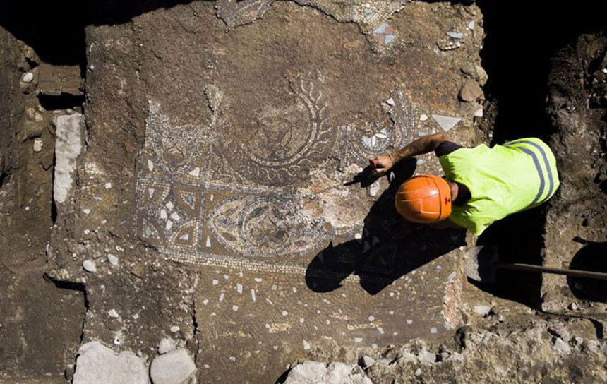 Дјечак пронашао 3.500 година стару плочицу