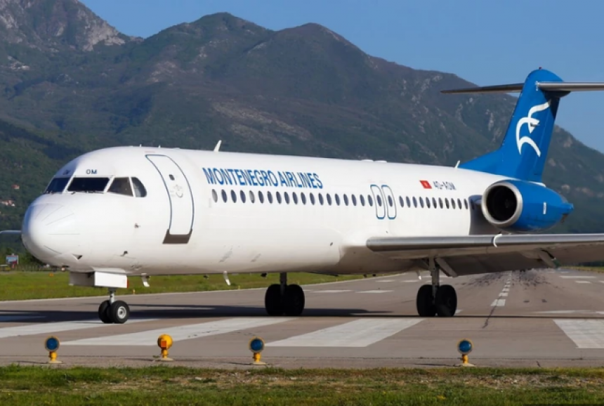 Авиону "Монтенегро ерлајнс" забрањено слијетање у Београд