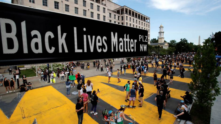 САД: Промијењено име трга у "Црни животи су важни"