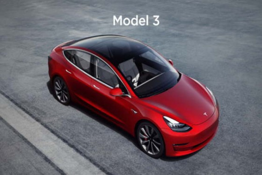 Umesto jednog greškom naručili 27 automobila Tesla!