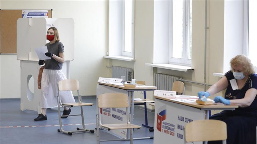 Руси на референдуму подржали уставне амандмане
