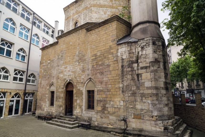 Мешихат ИЗ одлучио да затвори све џамије у Србији