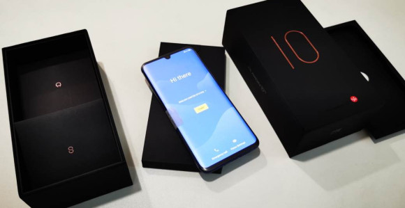 "Гугл" креће у продају телефона са "5Г" мрежом