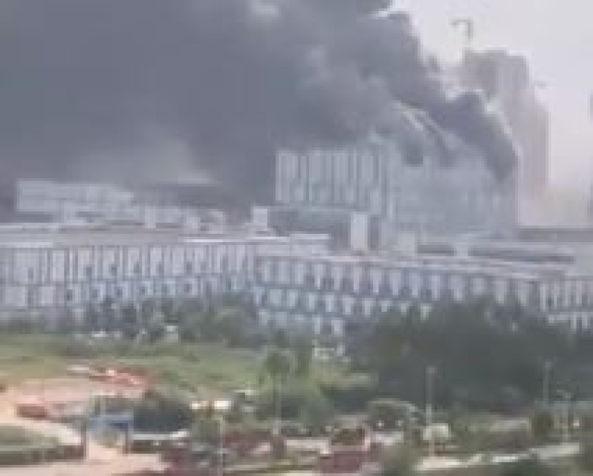 Велики пожар избио у лабораторији Хуавеја у Кини (ВИДЕО)