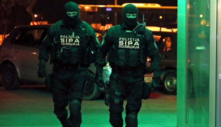 СИПА ухапсила три инспектора, одузето 50.000 евра