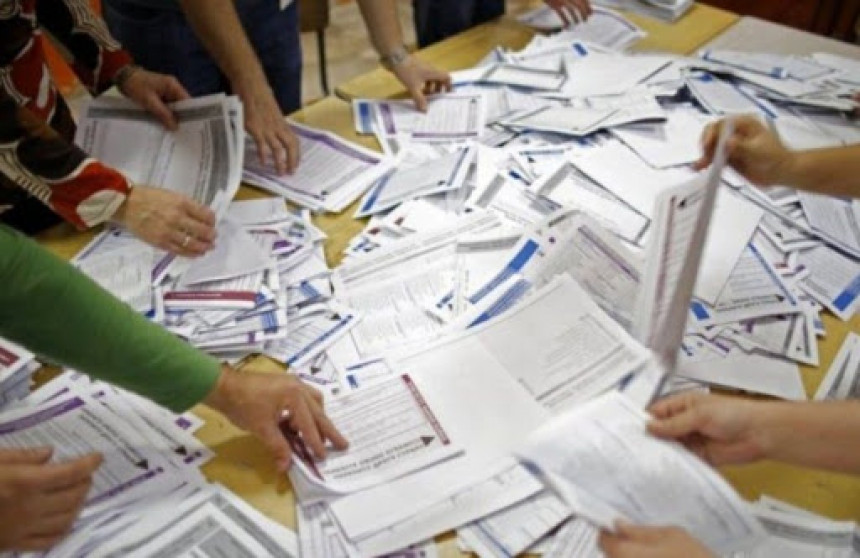 Istražujemo: Spisak neregularnih glasača poštom iz Brčkog