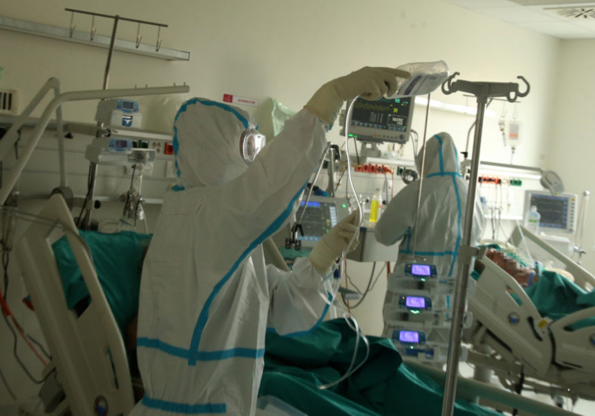 Пожар у болници у Нишу: Повријеђено више особа