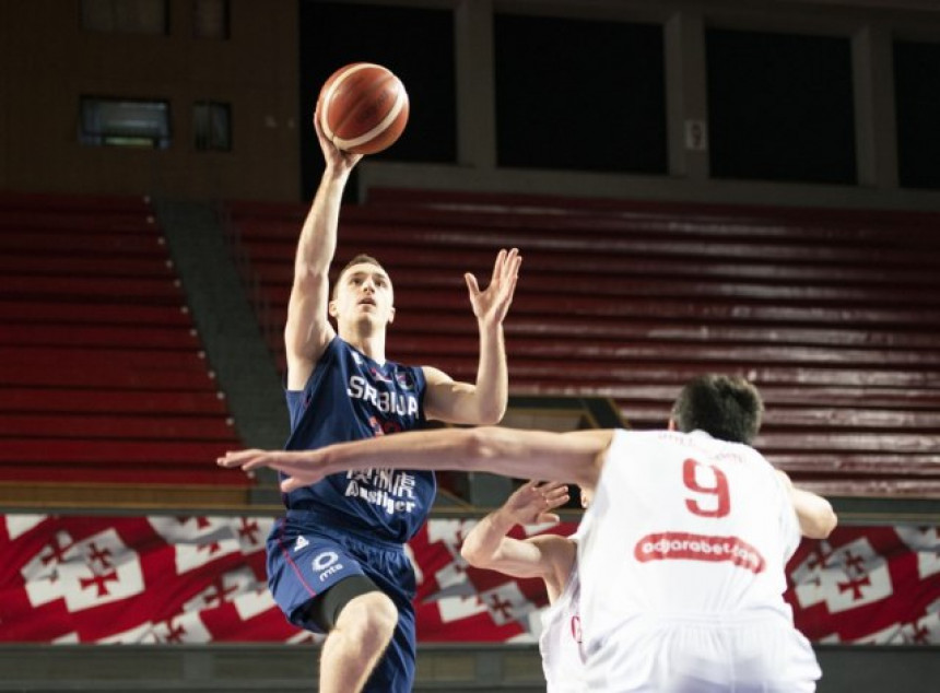 Српски кошаркаши пласирали се на Европско првенство