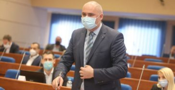 Псовке у скупштини града Бањалука: "Је*ем вам матер"