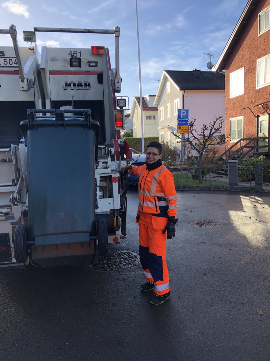 Бивша градоначелница Гетеборга сад вози ђубретарски камион!