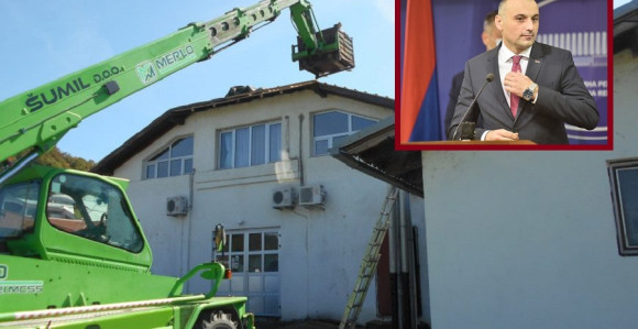 Evo zašto Darko Banjac diže ruku u Narodnoj skupštini