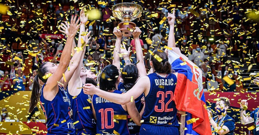 Svečani doček za zlatne košarkašice u Beogradu