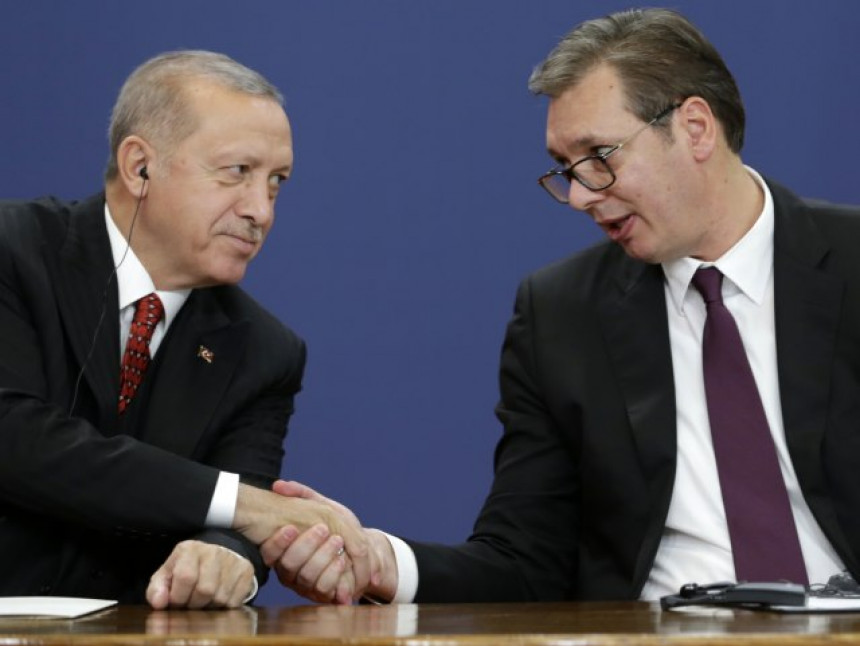 Vučić razgovarao sa Erdoganom, tema situacija u regionu