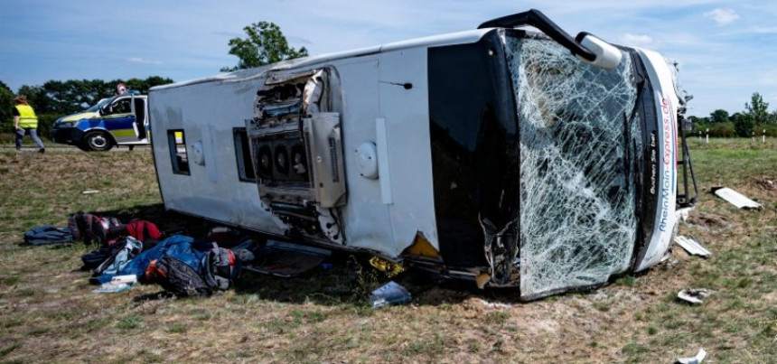Турска: Четворо Руса погинуло у аутобуској несрећи