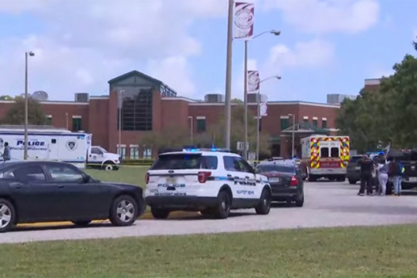 Pucnjava u srednjoj školi u Virdžiniji, dvoje ranjeno