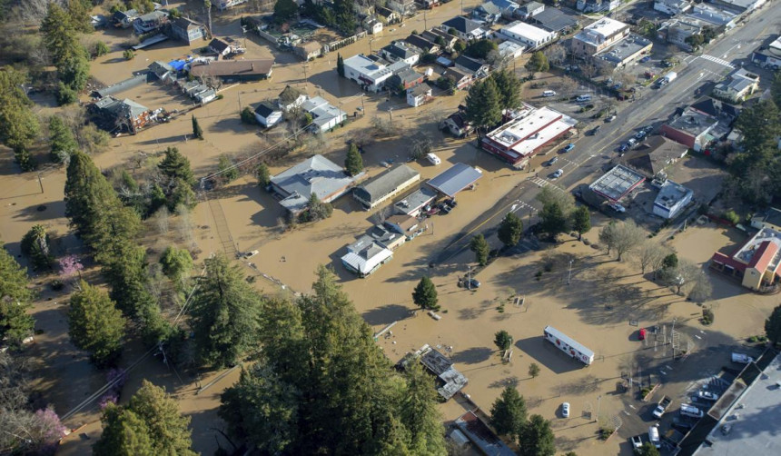 Калифорнија: Након поплава могућа историјска киша