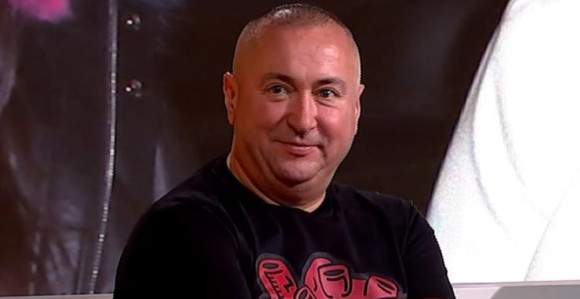 Uspela operacija: Đani sa dugom kovrdžavom kosom?!