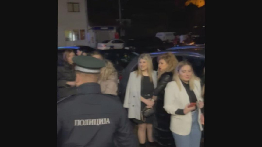 Uzbuna u Doboju, prekinut nastup Slađe Alegro (VIDEO)