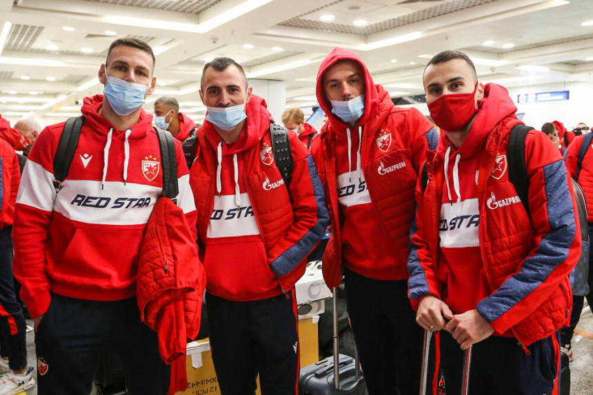 Фудбалери Црвене Звезде отпутовали на припреме у Турску