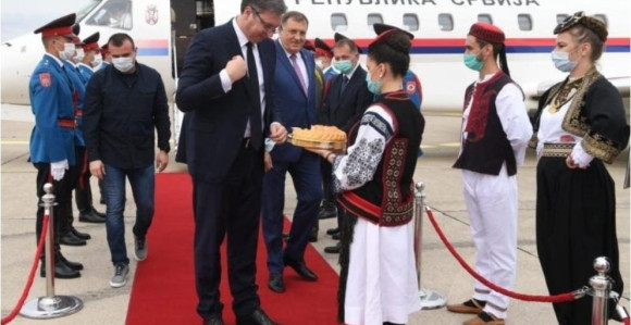 Додик би могао и Вучића да удаљи од Републике Српске