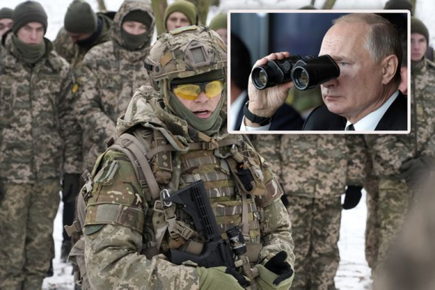 Бајден: Русија би могла напасти Украјину у фебруару