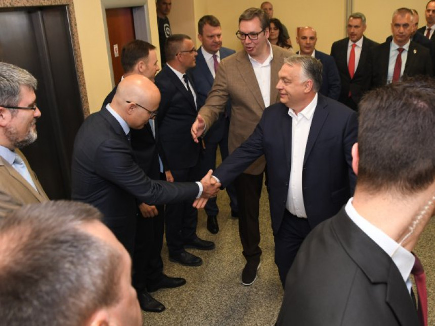 Вучић и Орбан отворили Пољопривредни сајам у Новом Саду