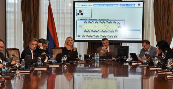 Ko je odgovoran što Srpska gubi 100 miliona maraka?!
