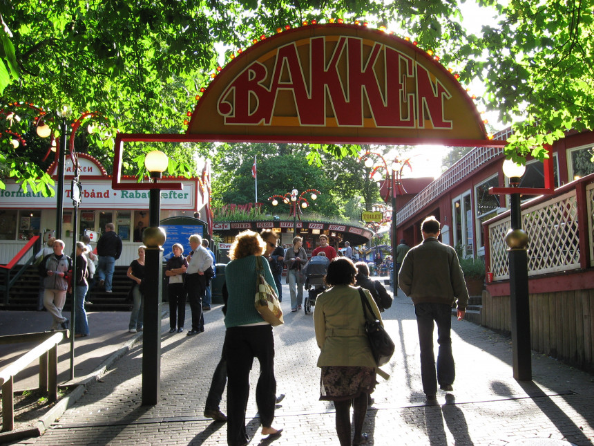Ово је Баккен, најстарији забавни парк на свету! (ВИДЕО)