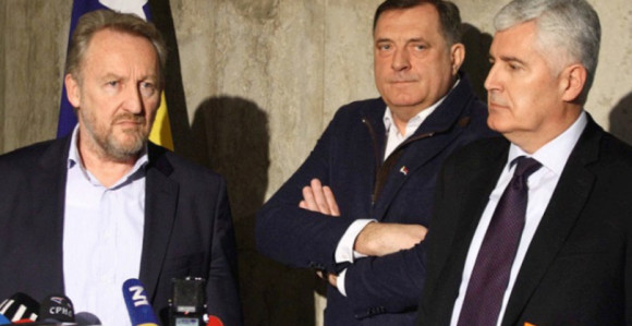 Evo ko je glasao za visoke plate funkcionerima