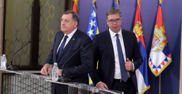 "Na Vidovdan Srbi ne napadaju Srbe"! Da li je ovo Vučićeva poruka Dodiku?