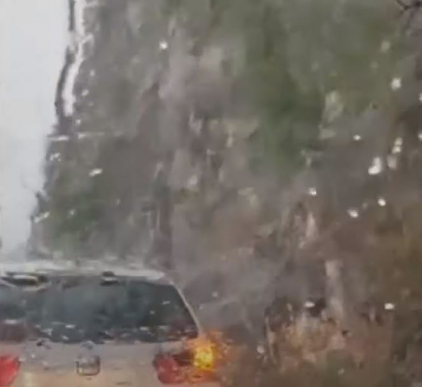 Саобраћајни колапс на путу Јабланица - Мостар (ВИДЕО)