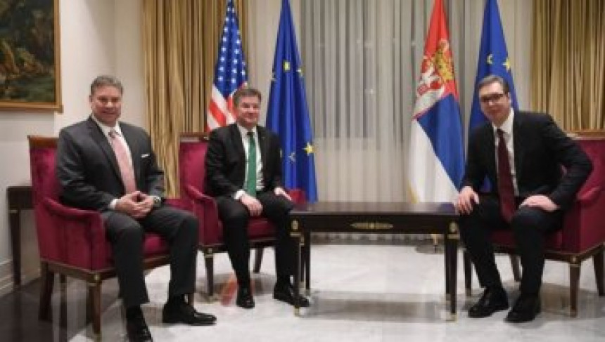 Brisel: Vučić ponovo sa Lajčakom i Eskobarom