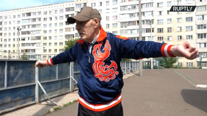 Има 95 година и брз је као "муња"!