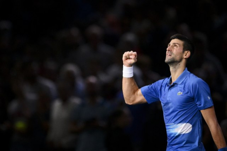 Novak Đoković u polufinalu masters turnira u Parizu