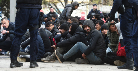 Kod migranata pronađeno oružje, obilježja OVK
