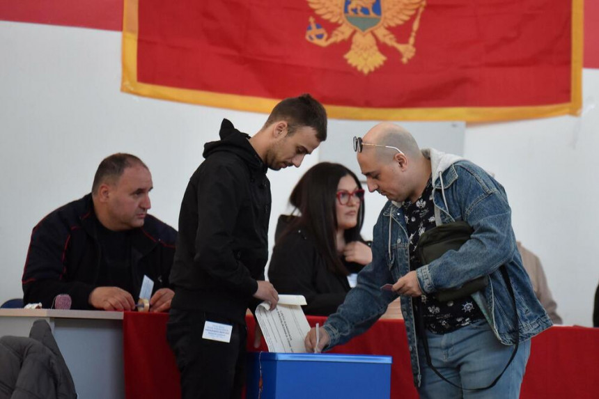 ДИК: До 18 сати гласало 55,64% грађана Црне Горе
