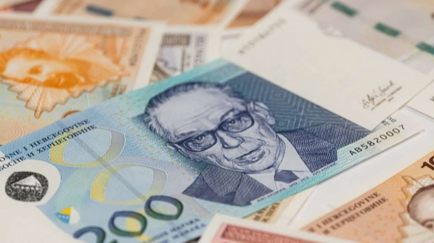 UIO BiH: Entitetima manje novca zbog zaduženja