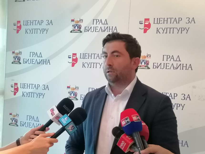 Narod je hrabar samo na društvenim mrežama
