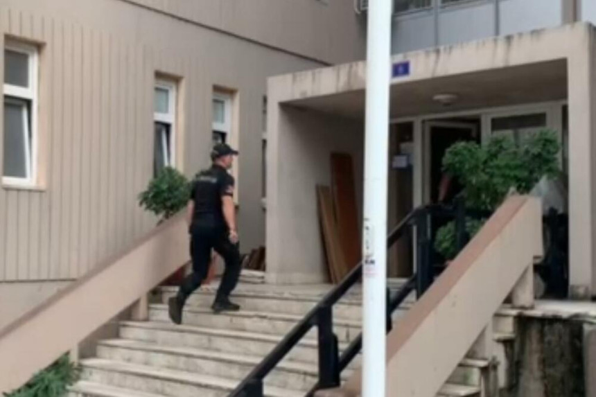 Саслушано лице због сумњи да је возио "копаче"