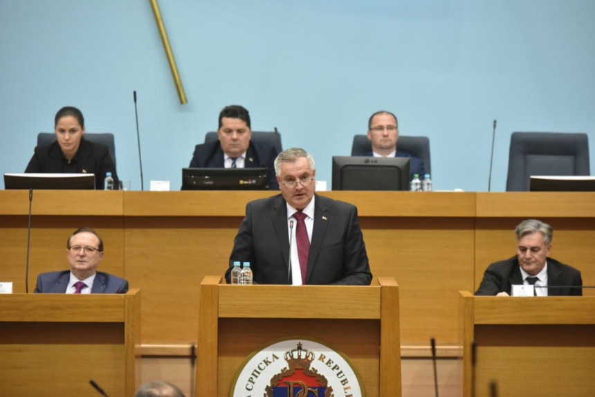 Budžet u velikoj opasnosti zbog garancija Vlade Srpske za zaduživanje javnih preduzeća