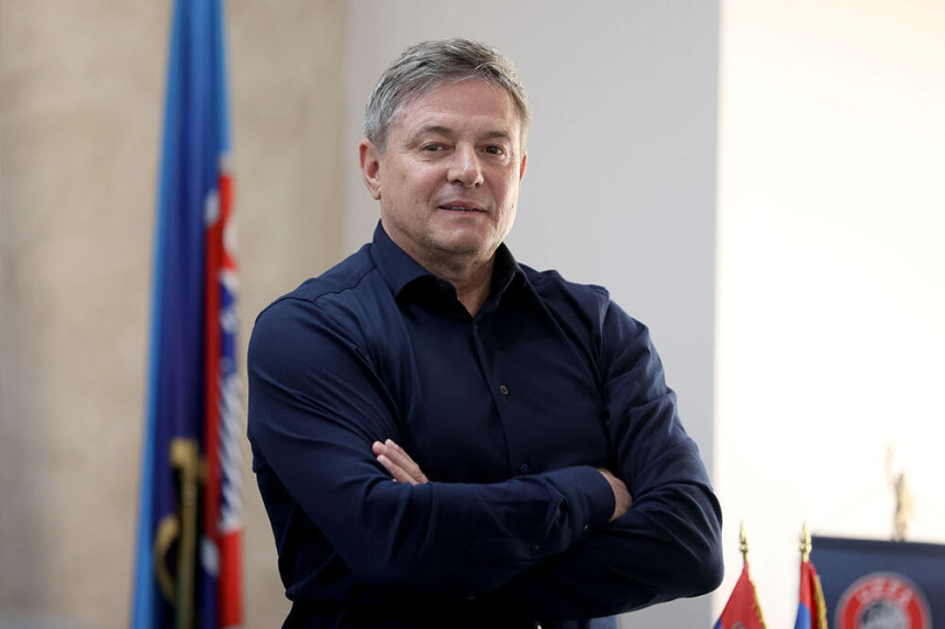 Dragan Stojković definitivno ostaje selektor Srbije