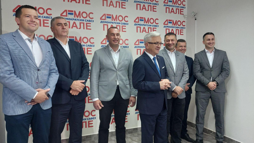 Пале прва општина гдје су се разишли СНСД и Демос
