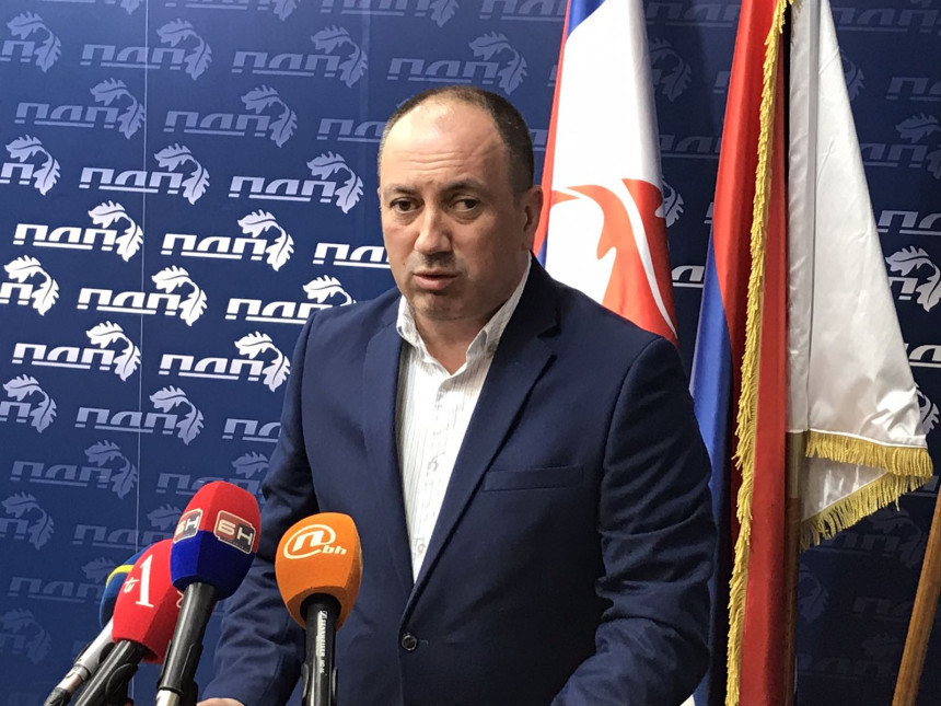 Народ не пљачка ЦИА, Ватикан и ОХР, него Срби из Српске