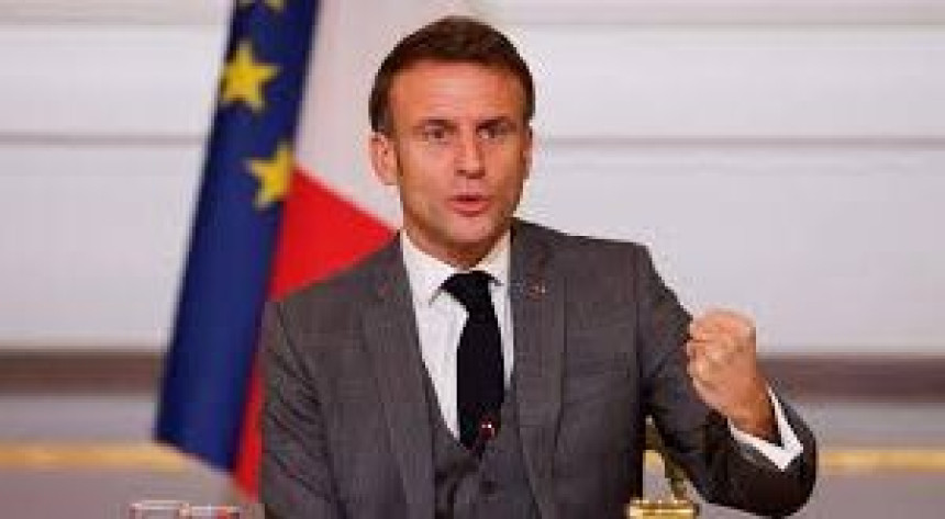 Макрон: Нови премијер и влада након завршетка ОИ
