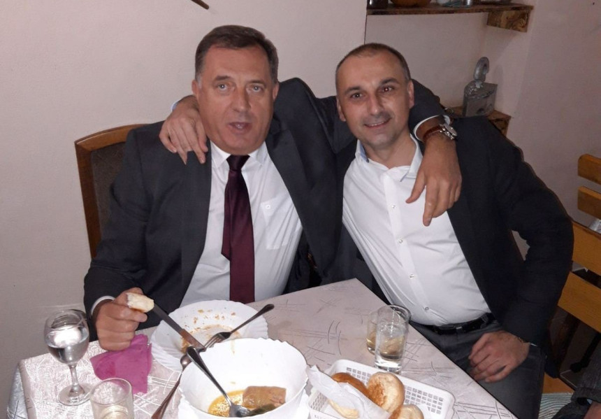 Дарко Бањац ударио на Додика, не бирају се средства!