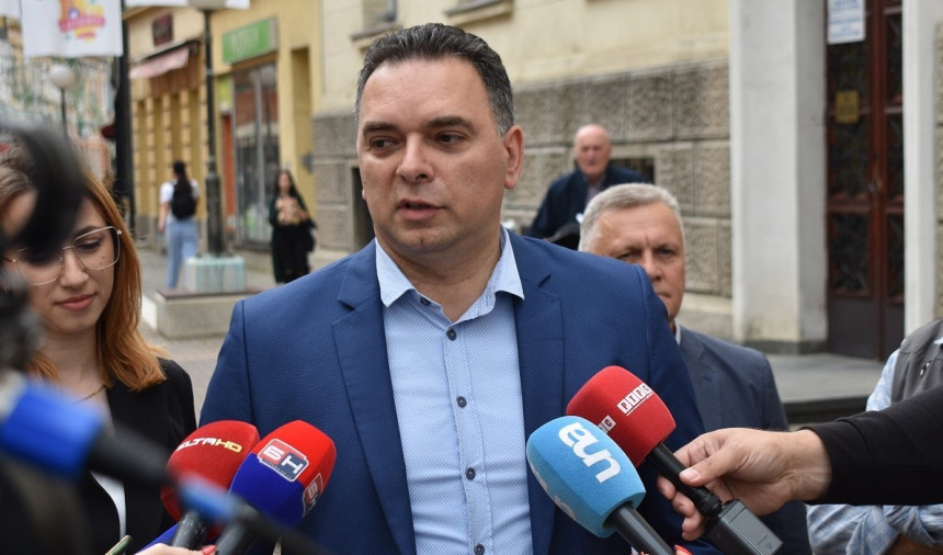 SDS pita Vladu: Hoće li doći do prekida avio-saobraćaja
