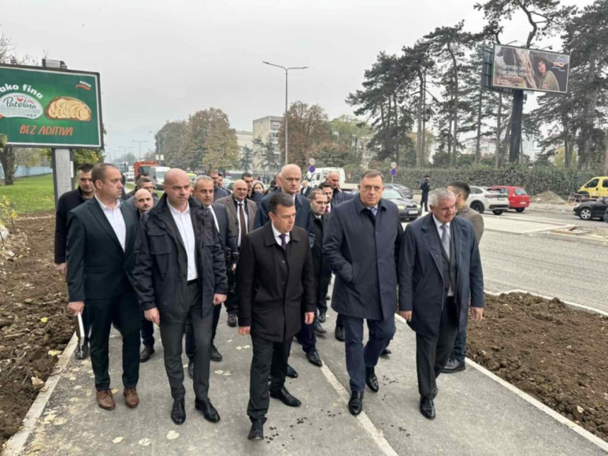 Višković: Neki ljudi alavi na pare zamalo su upropastili javna preduzeća!